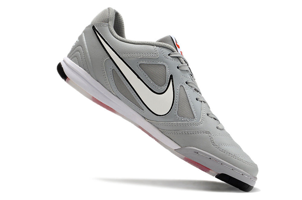 SAPATILHAS NIKE SB GATO SUPREME