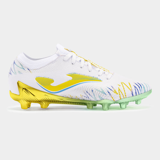 Chuteiras Striker 24 terreno forme FG branco