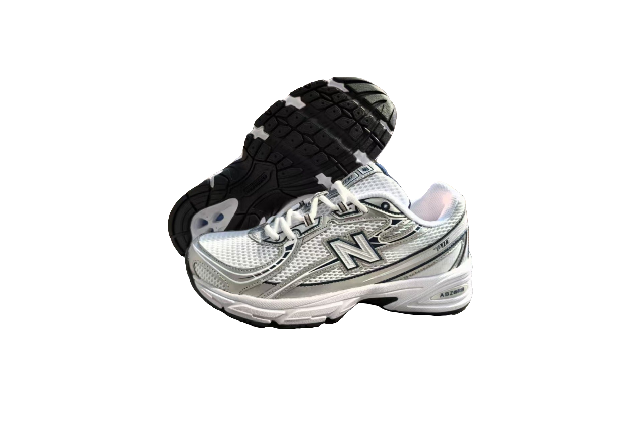 New Balance 740