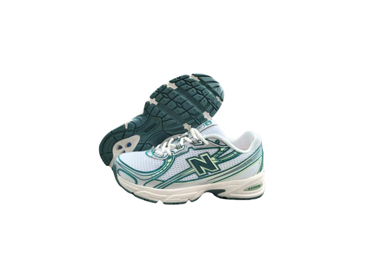 New Balance 740