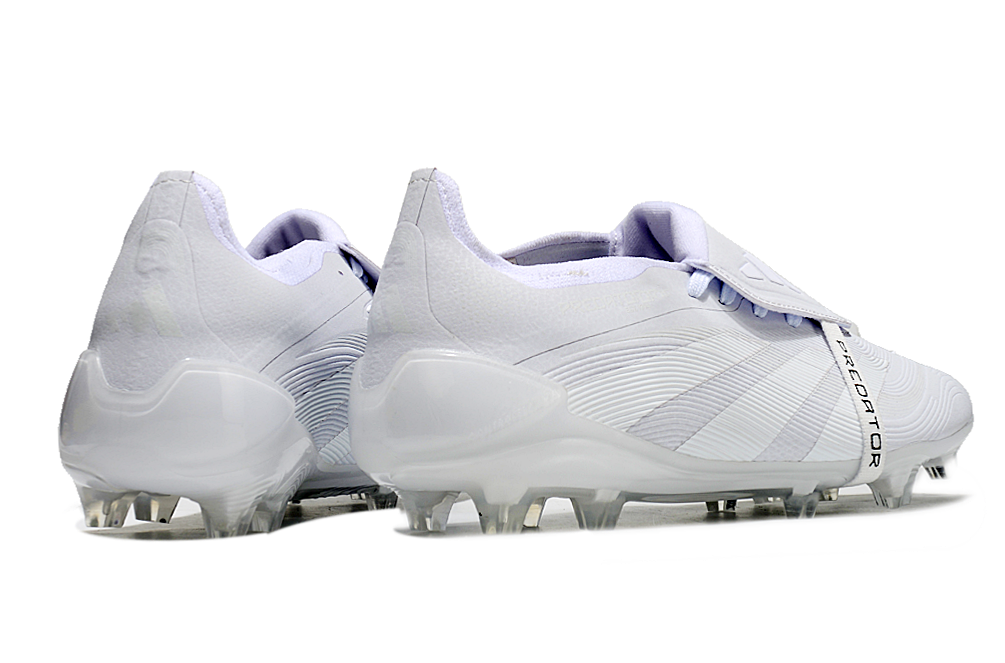 Adidas Predator com Atacadores