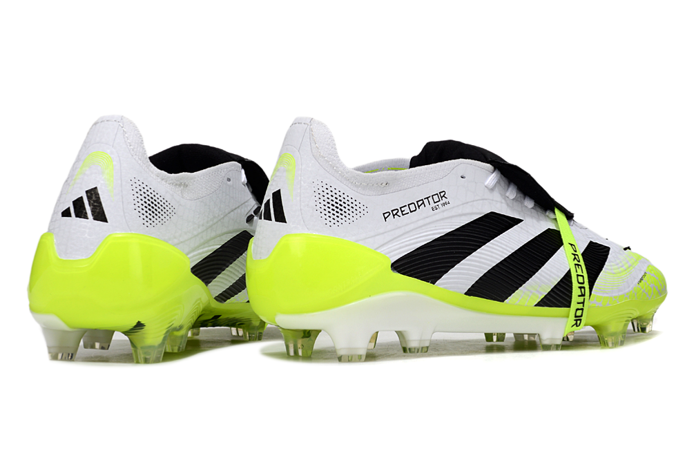 Adidas Predator com Atacadores