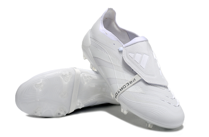 Adidas Predator com Atacadores