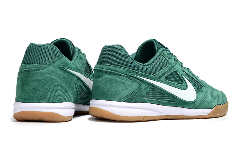 SAPATILHAS NIKE SB GATO SUPREME