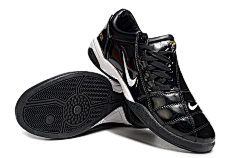 Sapatilha Nike Total 90