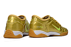 Sapatilha Nike Total 90