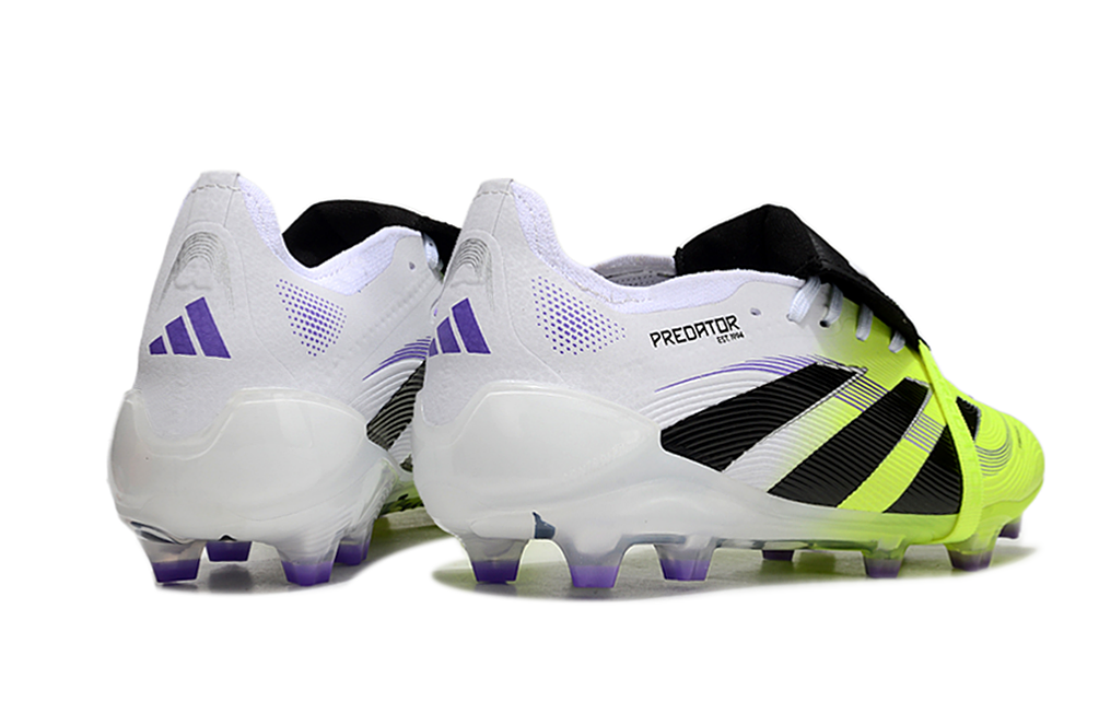 Adidas Predator com Atacadores