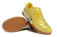 Sapatilha Nike Total 90