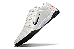Sapatilha Nike Total 90
