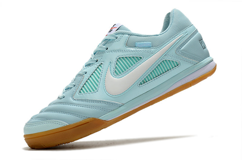 SAPATILHAS NIKE SB GATO SUPREME