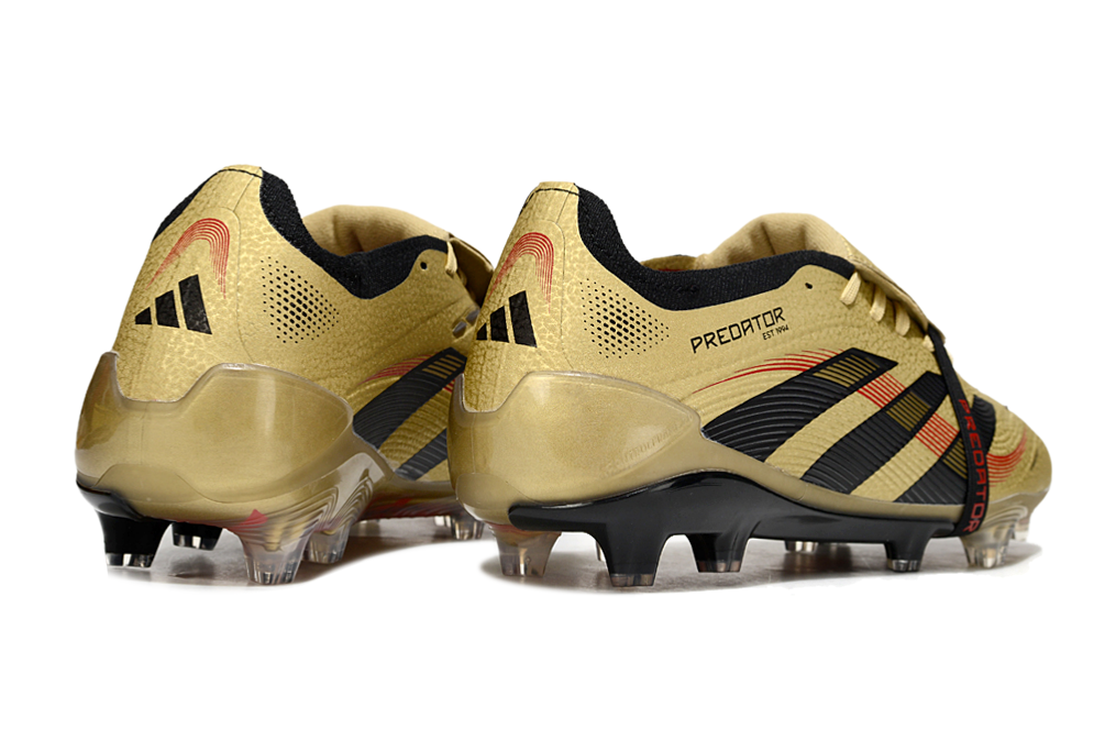Adidas Predator com Atacadores
