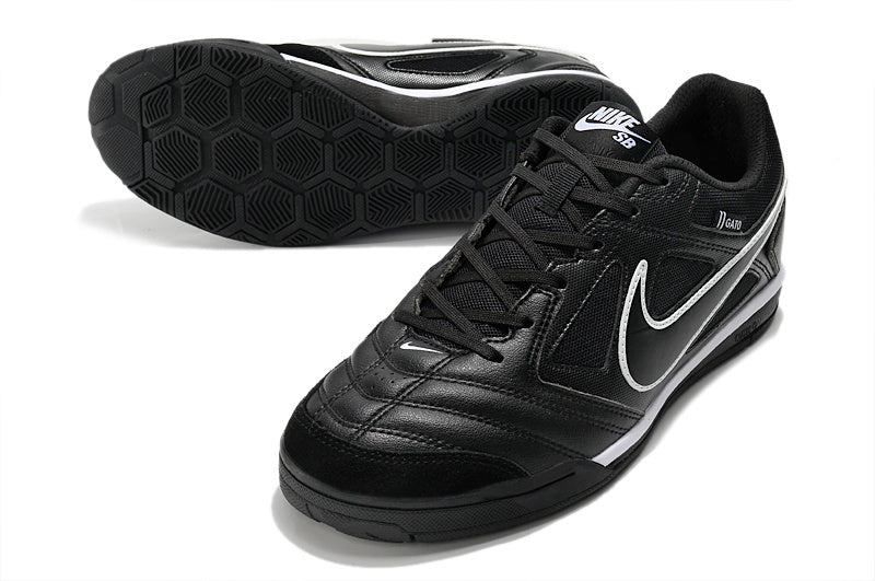 SAPATILHAS NIKE SB GATO SUPREME