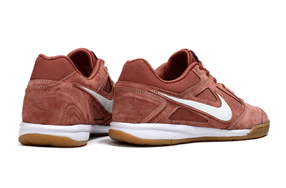 SAPATILHAS NIKE SB GATO SUPREME